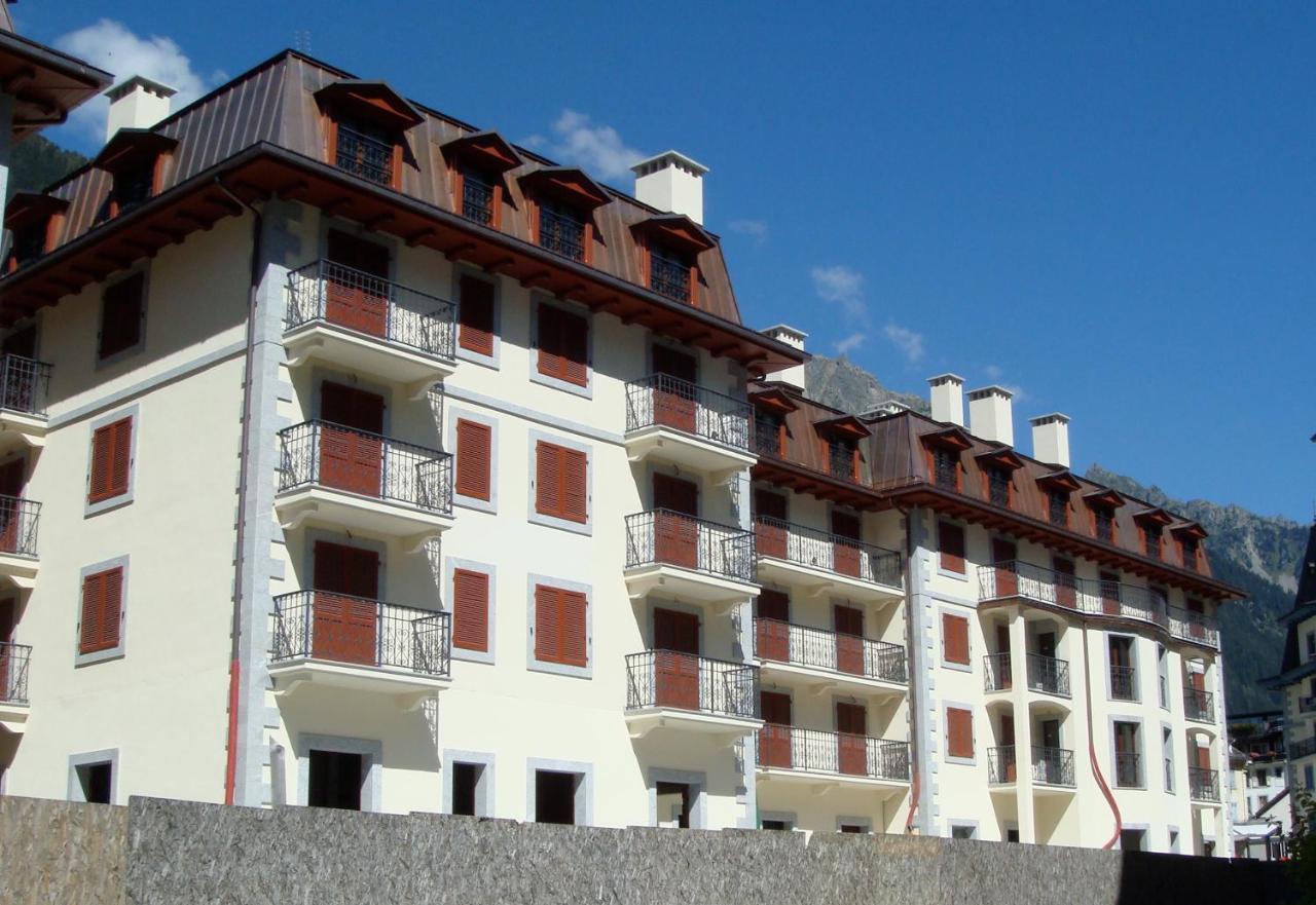 4-Star Apartments In Chamonix Centre With Free Private Parking Exterior photo