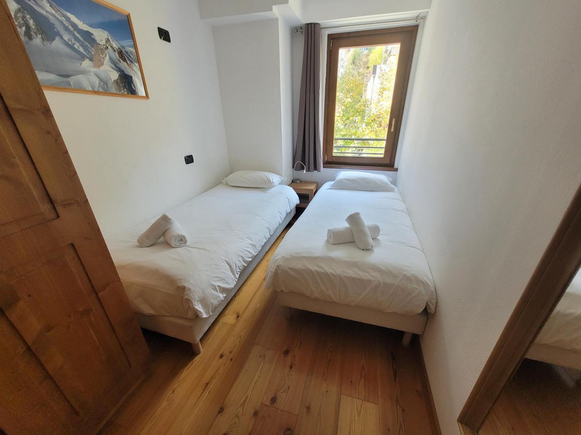 4-Star Apartments In Chamonix Centre With Free Private Parking Room photo