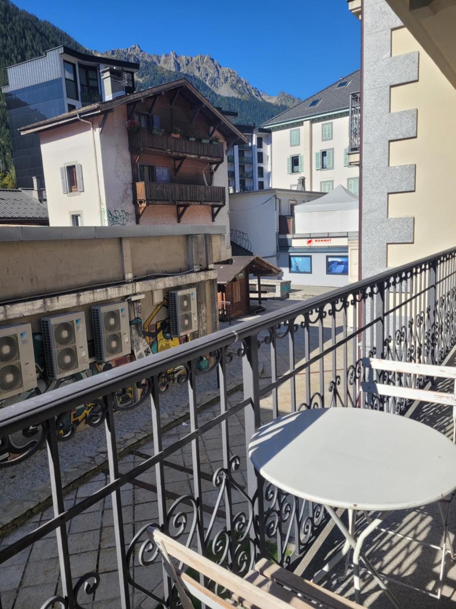 4-Star Apartments In Chamonix Centre With Free Private Parking Room photo